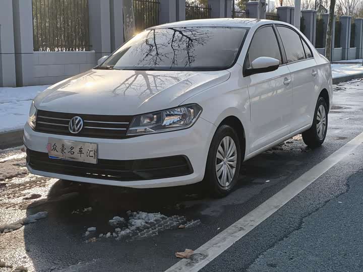 Фото 1 - Volkswagen Santana