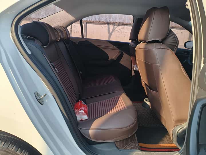 Фото 8 - Volkswagen Santana