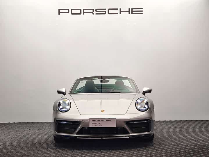 Фото 2 - Porsche 911