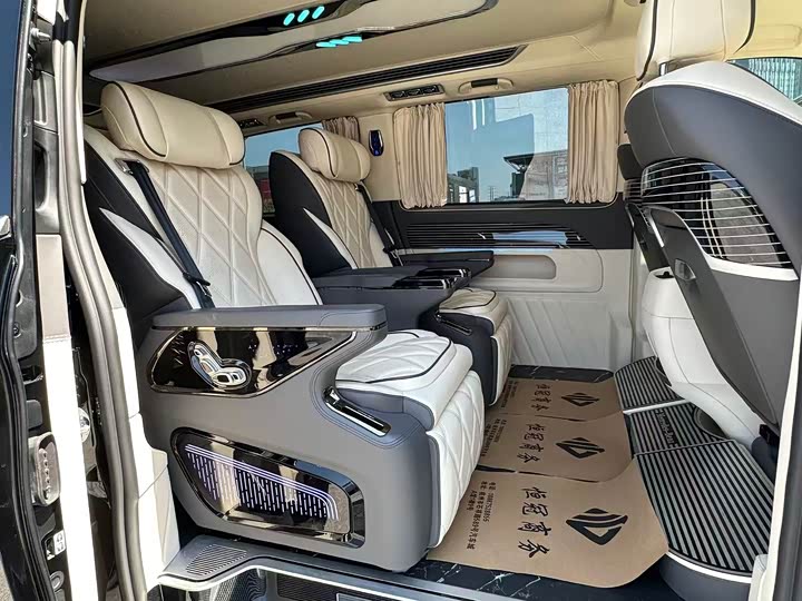 Фото 9 - Mercedes-Benz Vito