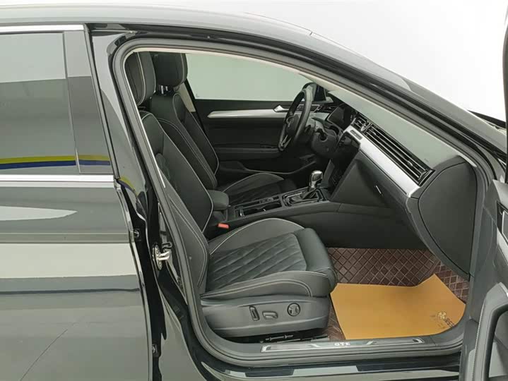 Фото 8 - Volkswagen Magotan GTE Hybrid