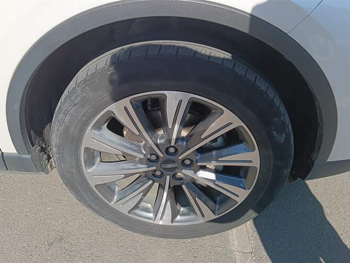 Фото 6 - Lincoln Corsair