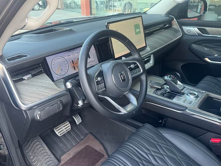 Фото 9 - Tank 500 Hybrid