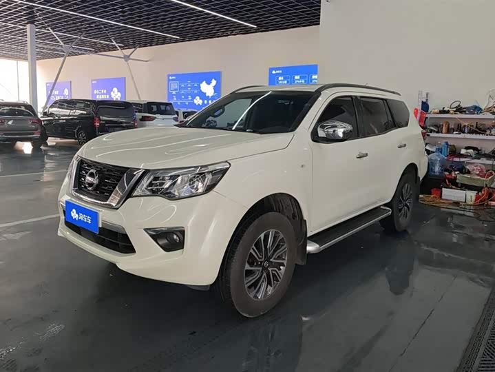 Фото 1 - Nissan Terra