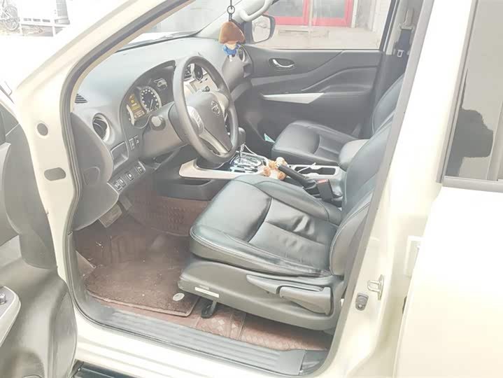 Фото 9 - Nissan Terra