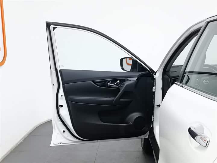 Фото 8 - Nissan X-Trail