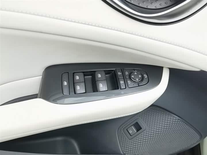 Фото 9 - BYD Seal 06 GT