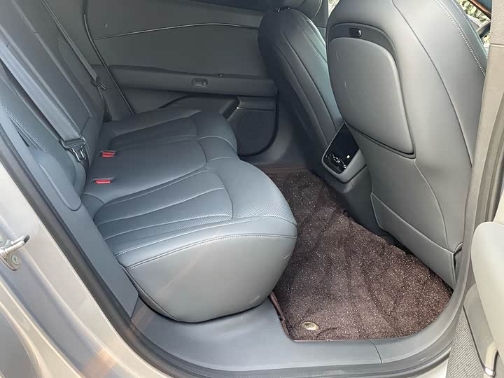 Фото 5 - XPeng F57