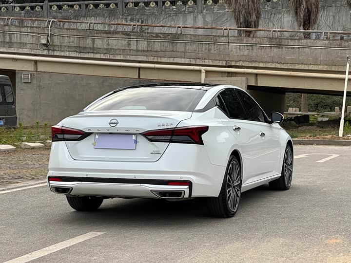 Фото 6 - Nissan Teana