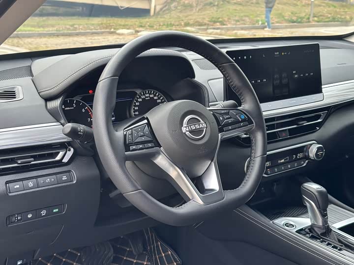 Фото 9 - Nissan Teana