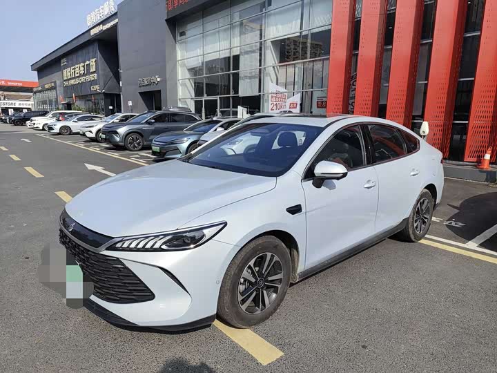 Фото 1 - BYD Qin Plus