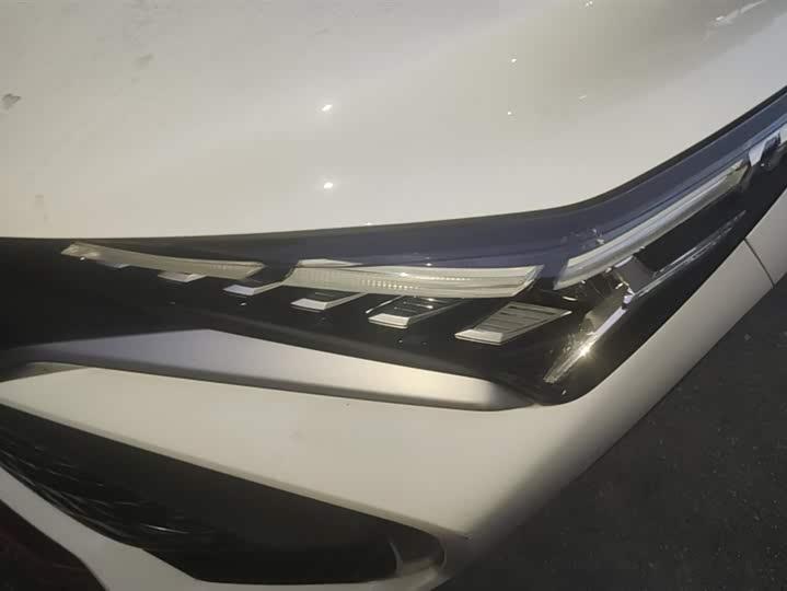 Фото 5 - Geely Coolray