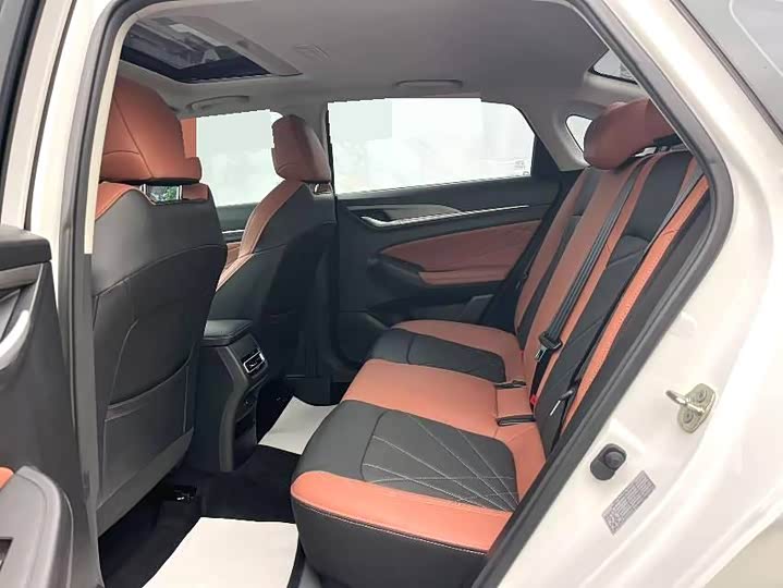 Фото 5 - Changan Eado Plus