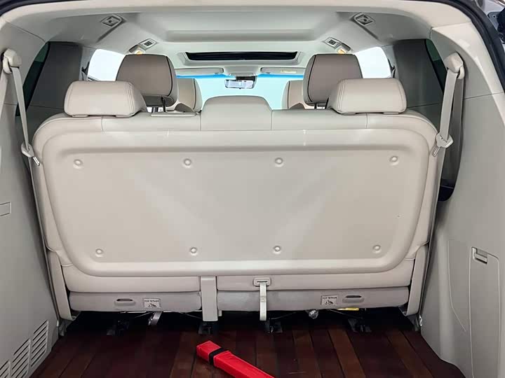 Фото 6 - Buick GL8 ES