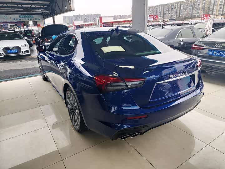 Фото 8 - Maserati Ghibli