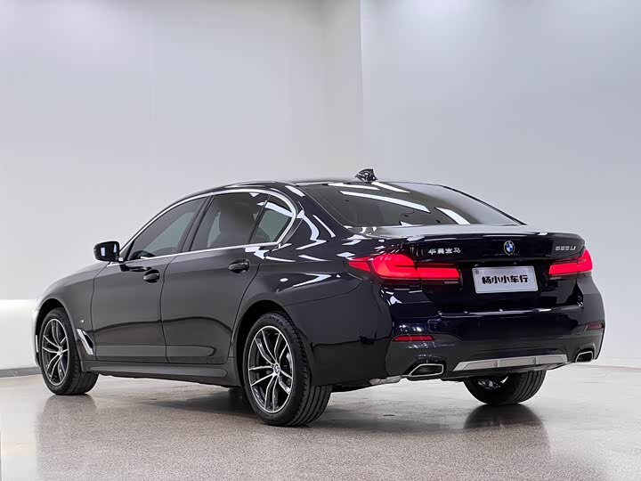 Фото 7 - BMW 5 Series