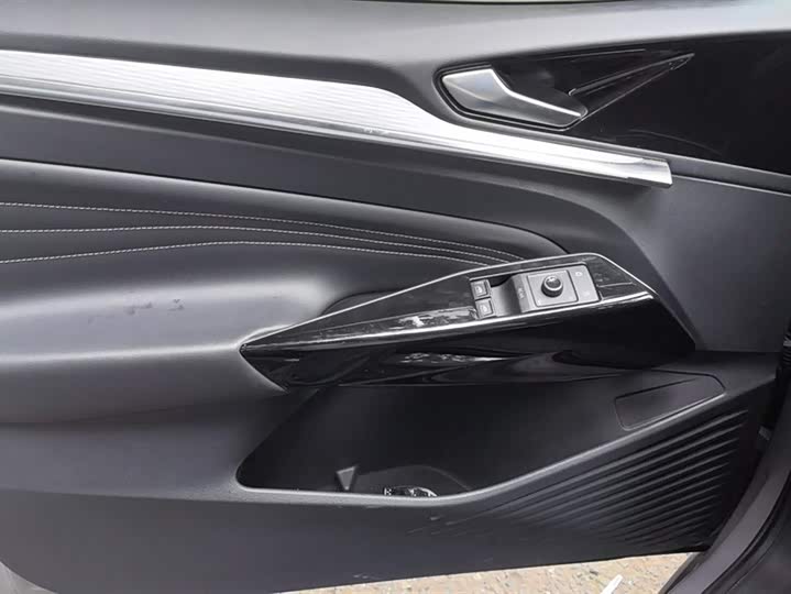 Фото 7 - Volkswagen ID.4 Crozz