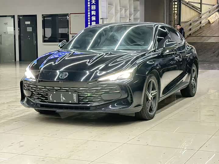 Фото 1 - MG Motor 7