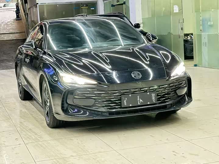 Фото 3 - MG Motor 7