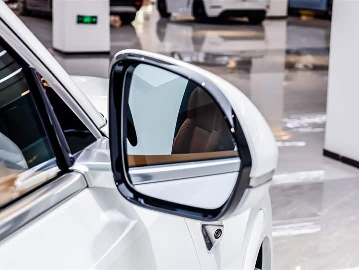 Photo 7 - LiXiang L7