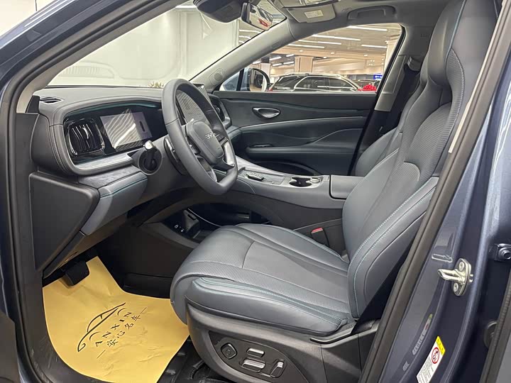 Фото 9 - BYD Sea Lion 07 DM-i Hybrid