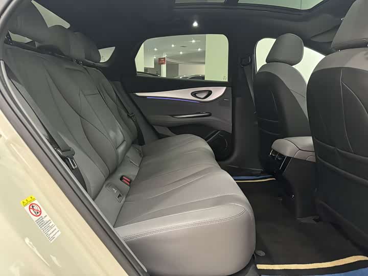 Фото 8 - BYD Seal 07 DM-i Hybrid