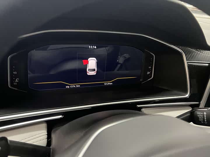 Фото 3 - Volkswagen Tiguan L Pro