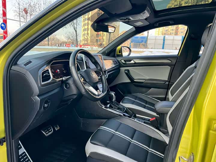 Фото 4 - Volkswagen T-Roc