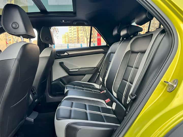 Фото 6 - Volkswagen T-Roc