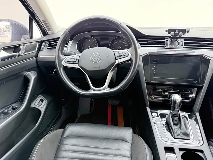 Фото 7 - Volkswagen Magotan