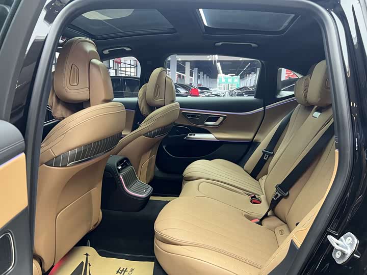 Фото 9 - Mercedes-Benz E-Class Hybrid