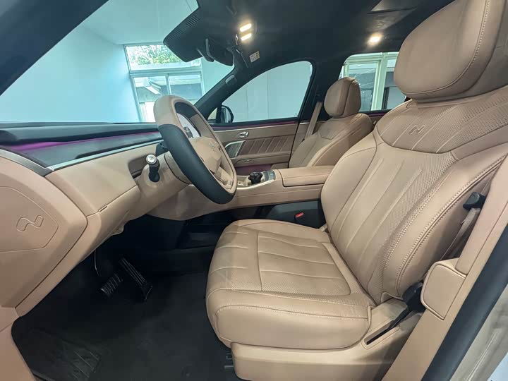 Фото 4 - Nio Onvo L90