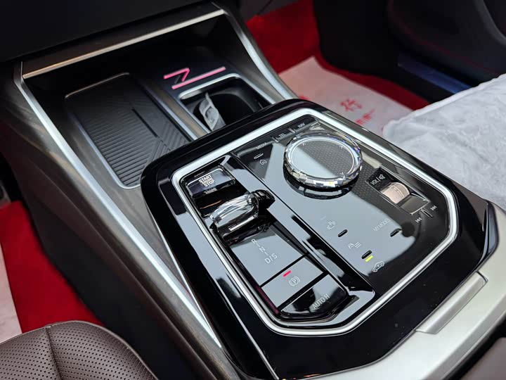 Фото 7 - BMW 7 Series