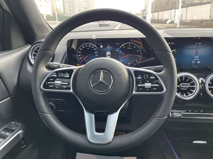Фото 6 - Mercedes-Benz GLB-Class