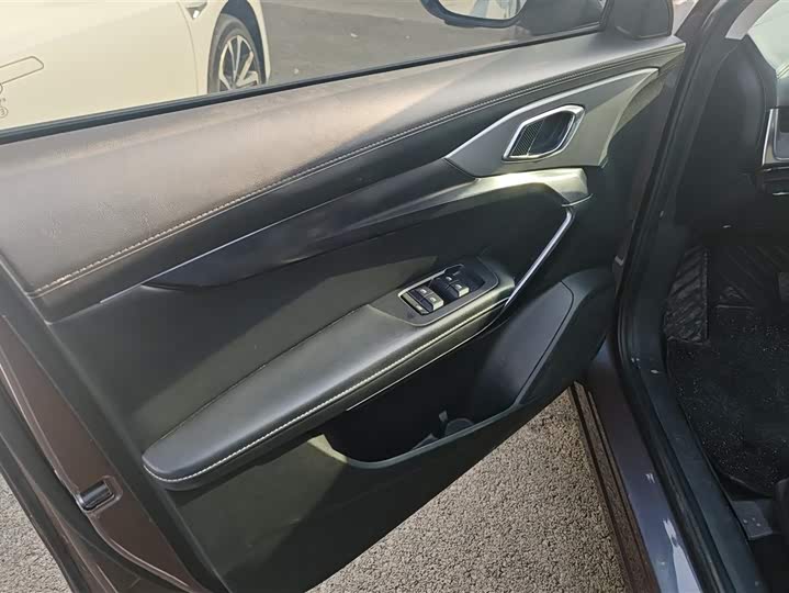 Фото 7 - MG Motor One