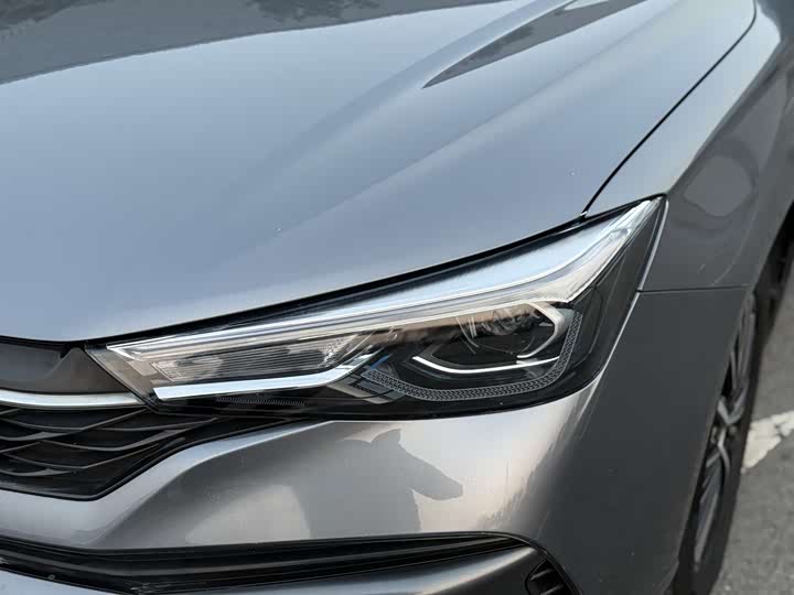 Фото 4 - Roewe i5