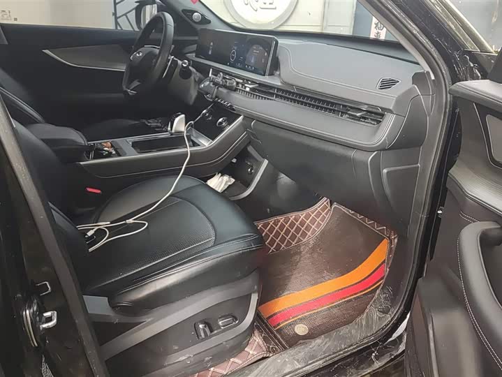 Фото 8 - Chery Tiggo 8