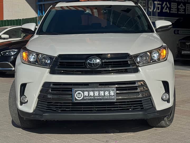 Фото 3 - Toyota Highlander