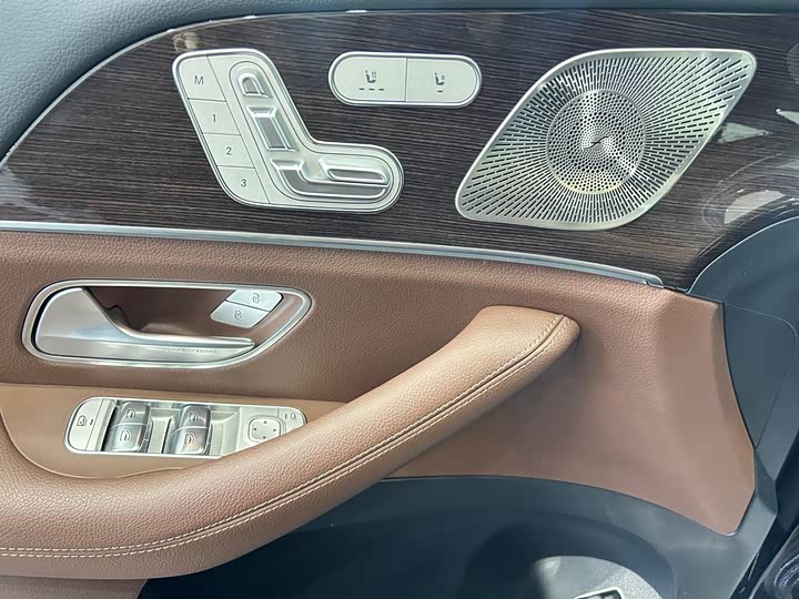 Фото 5 - Mercedes-Benz GLE-Class