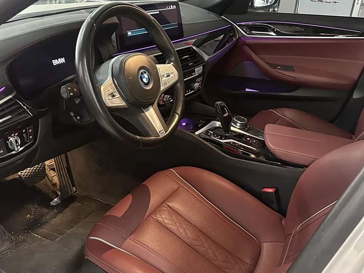 Фото 3 - BMW 5 Series Hybrid