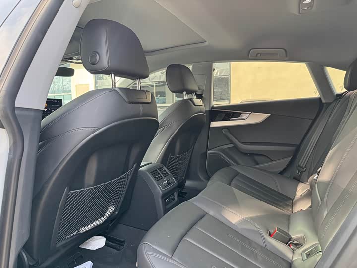 Фото 6 - Audi A5