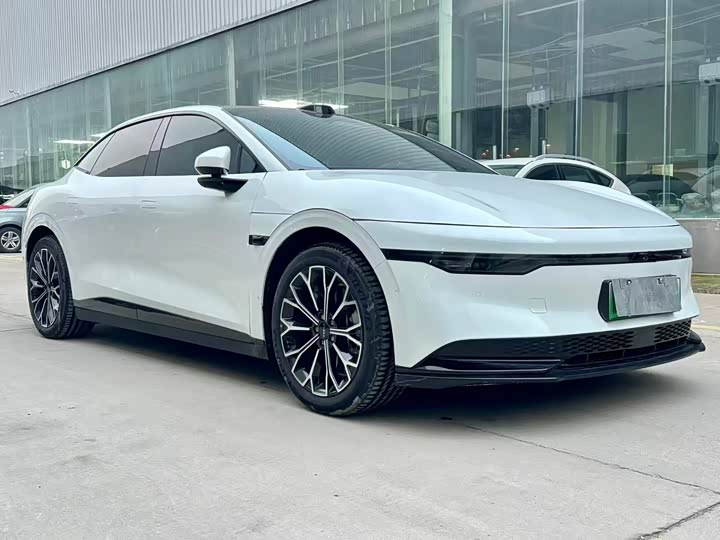 Фото 3 - Zeekr 007