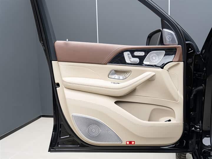 Фото 8 - Mercedes-Benz GLS-Class