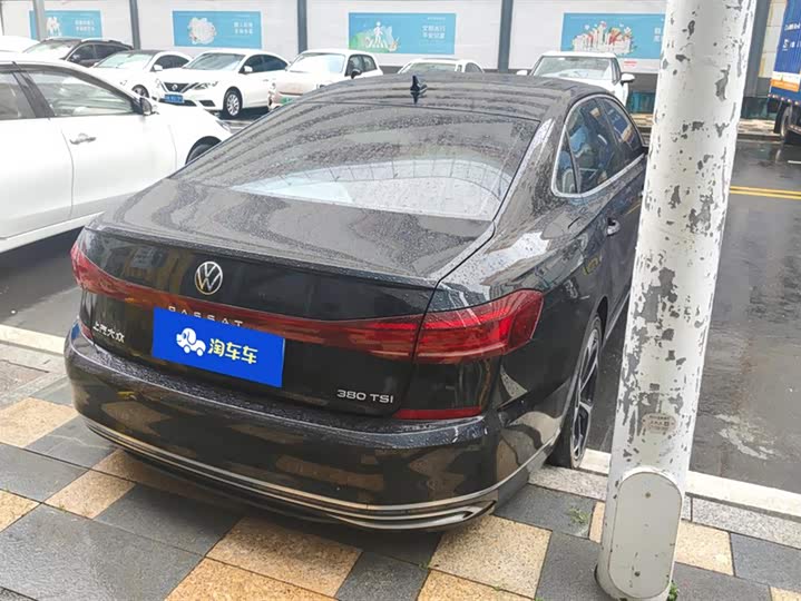 Фото 3 - Volkswagen Passat