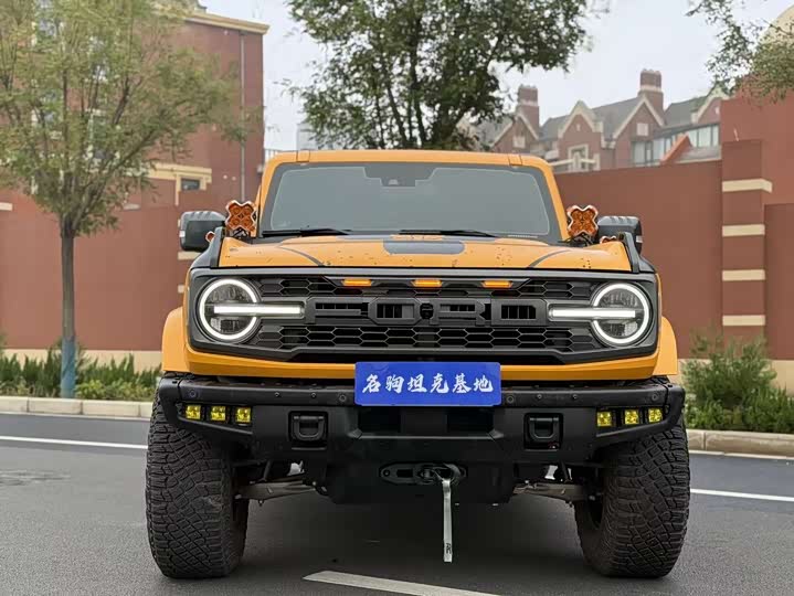 Фото 5 - Ford Bronco