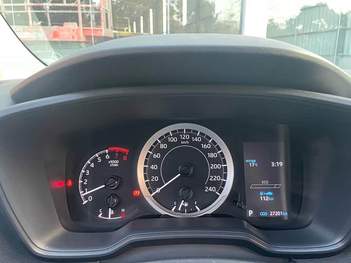 Фото 7 - Toyota Corolla