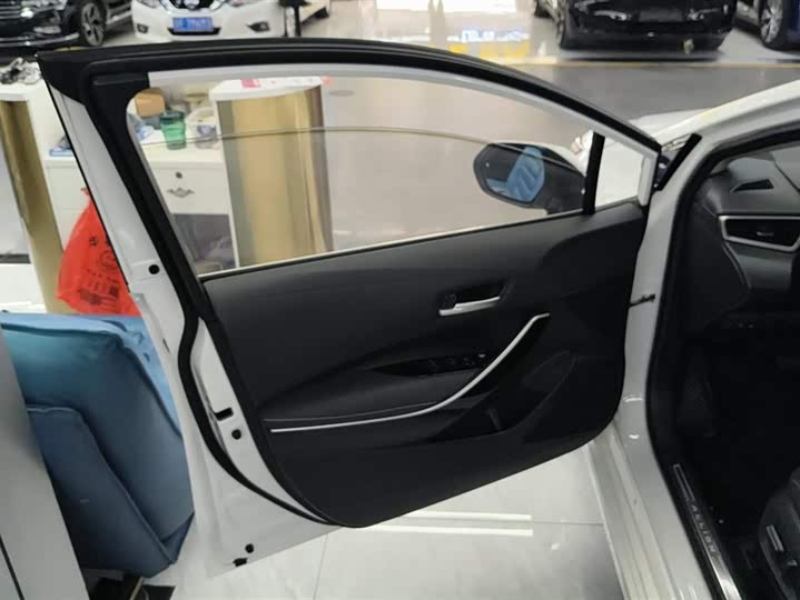 Фото 7 - Toyota Allion