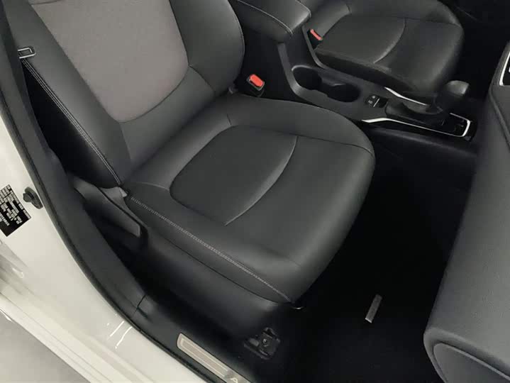 Фото 8 - Toyota Allion