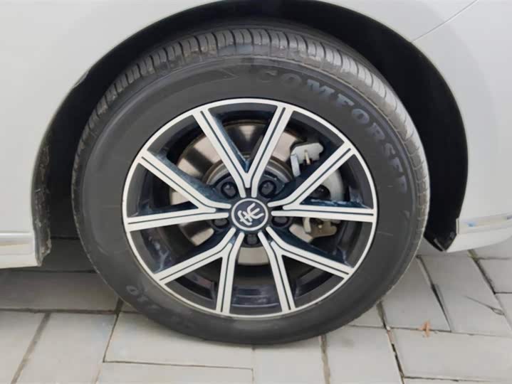 Фото 6 - BYD Song Max Hybrid