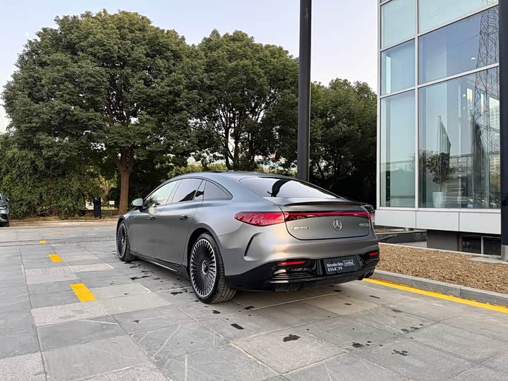 Фото 6 - Mercedes-Benz EQS AMG